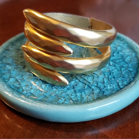 🍋Cuff Bracelet. Size Small - Picture 4 of 4